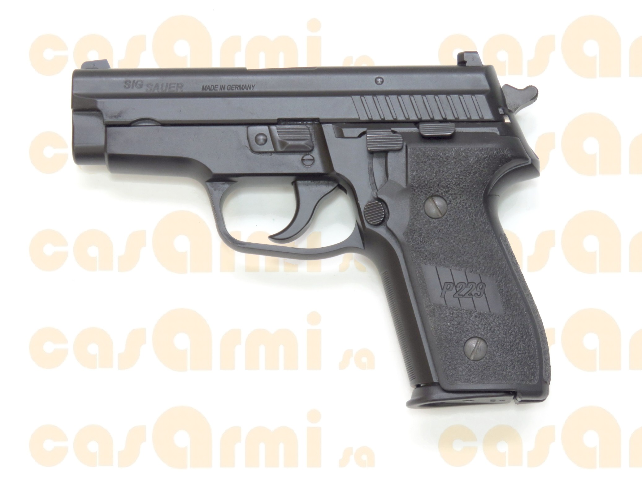 SIG SAUER mod. P229, con secondo caricatore 9 Para